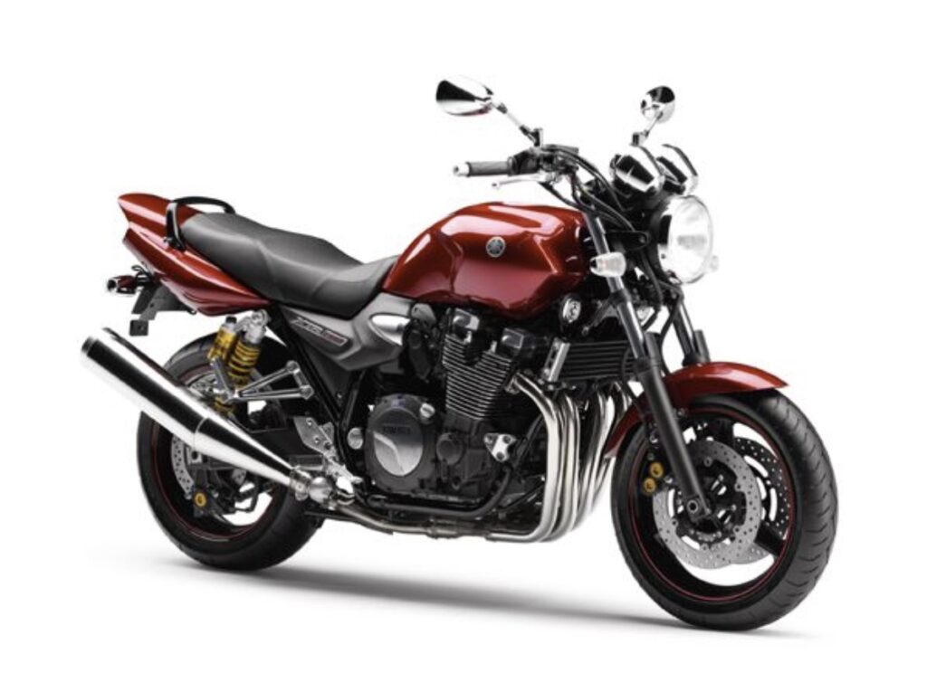 ヤマハXJR1300が安い理由と中古の値上がり傾向を解説
