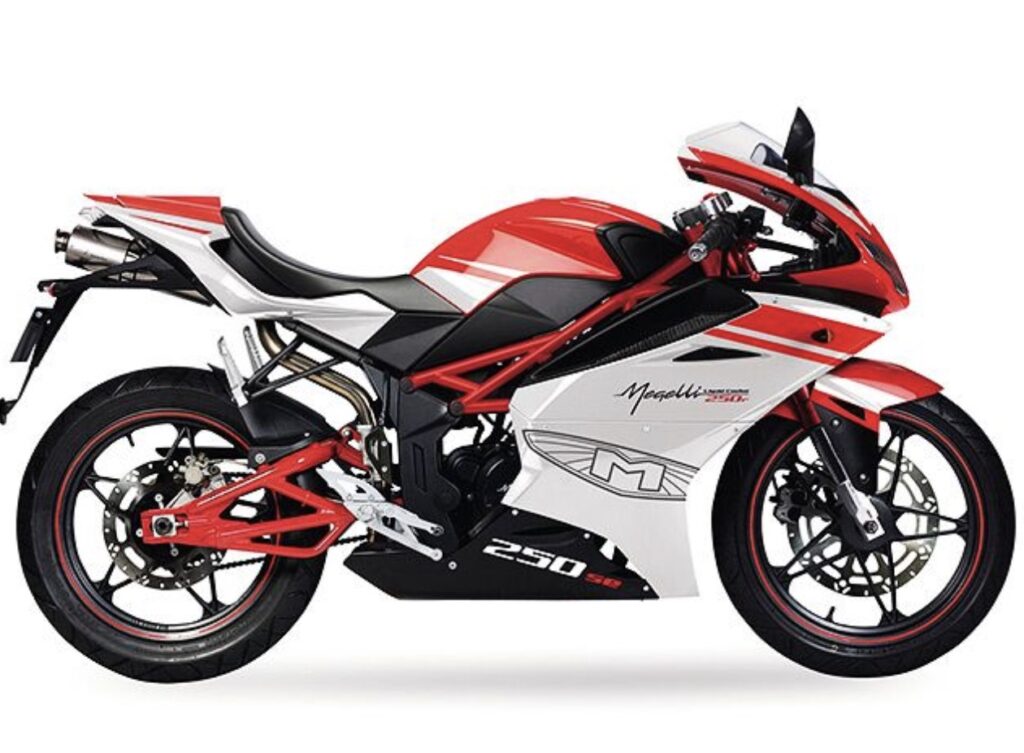 メガリ250rは本当に壊れやすい?評価と後悔の声を徹底検証