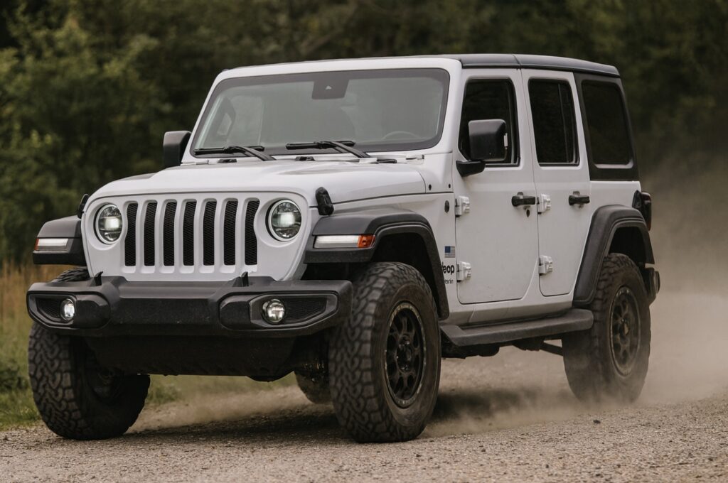 【要注意】「ジープ ラングラーはやめとけ」と言われる理由と真実