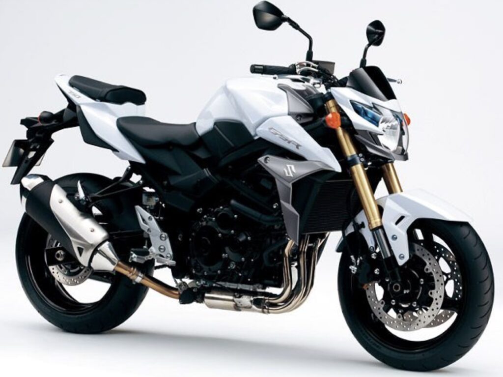 GSR750が乗りにくいと言われる理由とその真相とは