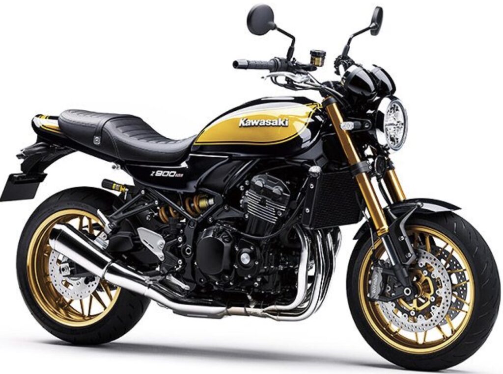 【最新版】Z900RS人気カラーランキング|買って後悔しない色とは