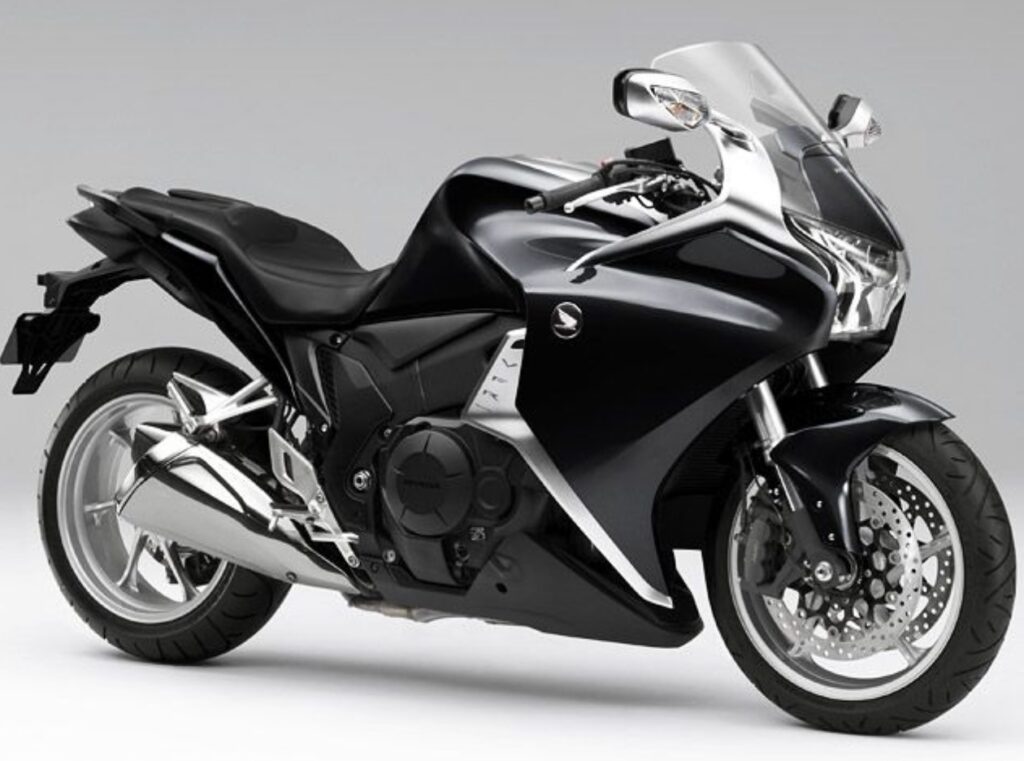 VFR1200F 不人気の理由とは？実際の口コミと評価を徹底解説